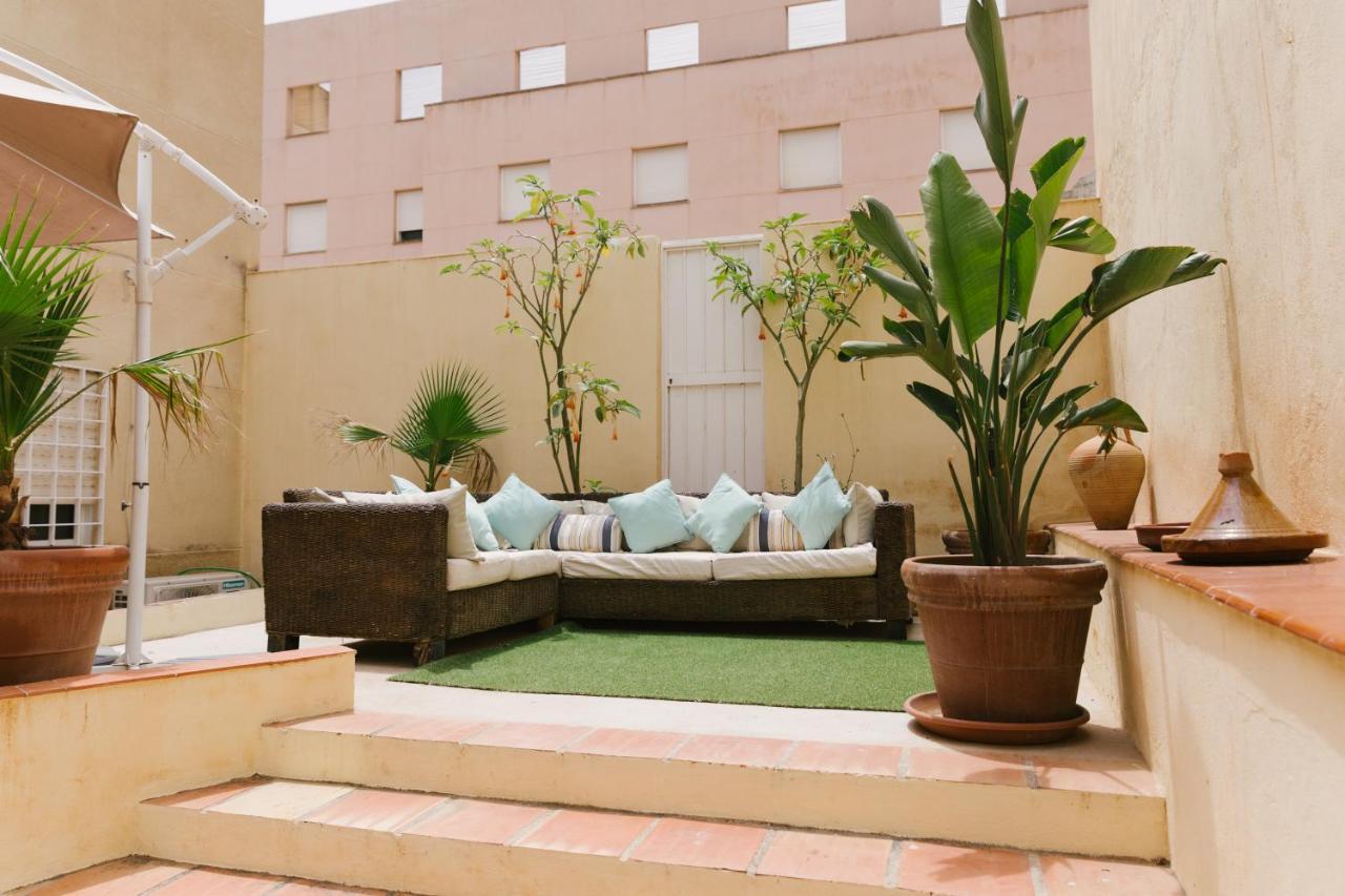 Appartamento Ambb-Private Patio-Steps Away From Old Town Málaga Esterno foto