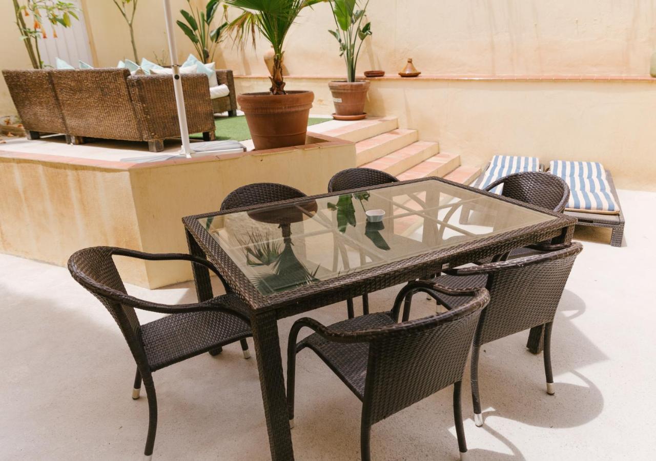 Appartamento Ambb-Private Patio-Steps Away From Old Town Málaga Esterno foto