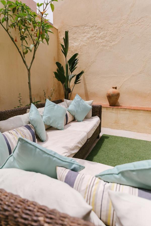Appartamento Ambb-Private Patio-Steps Away From Old Town Málaga Esterno foto