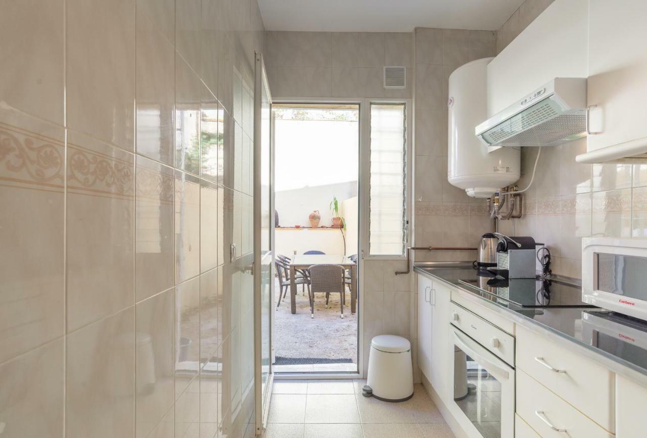 Appartamento Ambb-Private Patio-Steps Away From Old Town Málaga Esterno foto